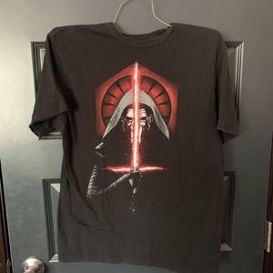 Star Wars Kylo Ren men’s medium shirt, lightly worn